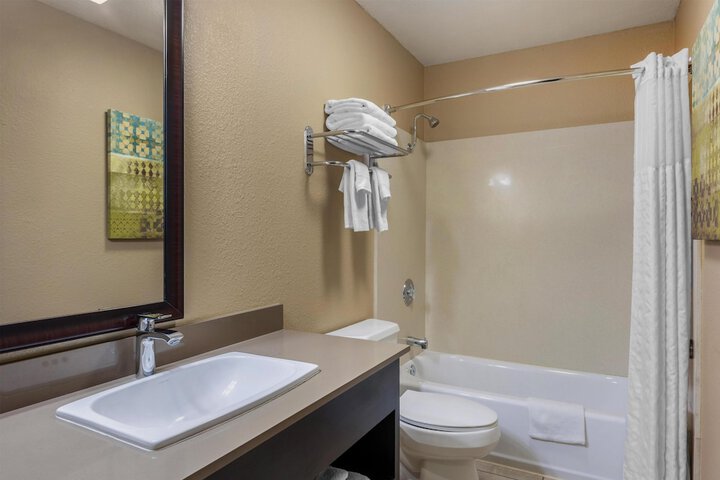 Best Western Long Beach Inn