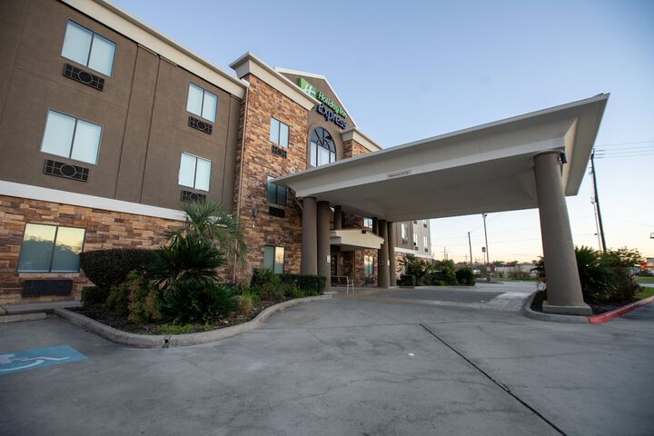 Hotel 16 of 87