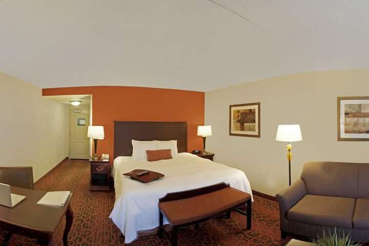 Room 26 of 46