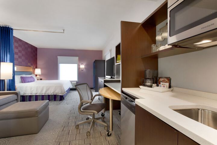 Room 13 of 22