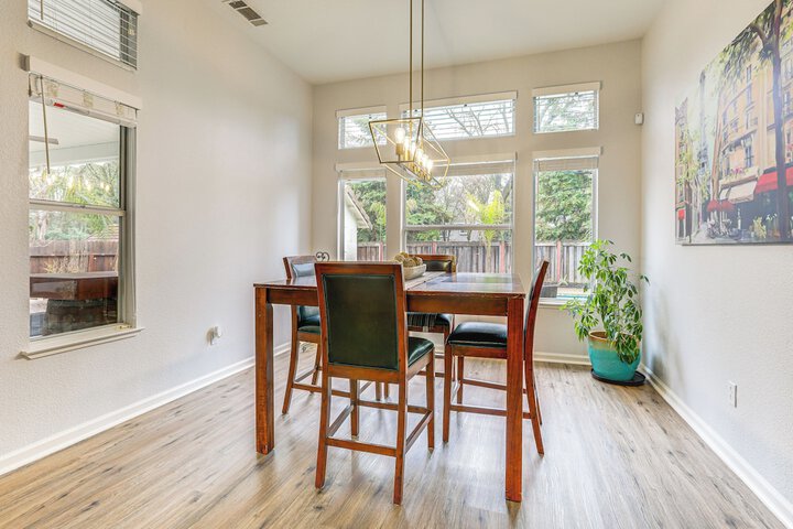 Family Home Near Folsom Lake in El Dorado Hills!