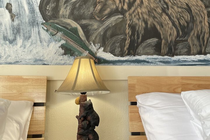 Room 10 of 20
