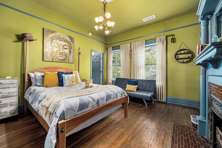 Room 53 of 64