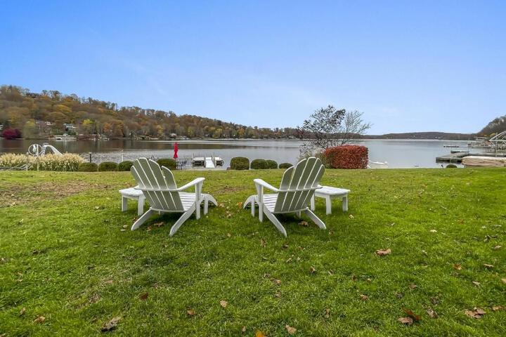 Candlewood Lake House