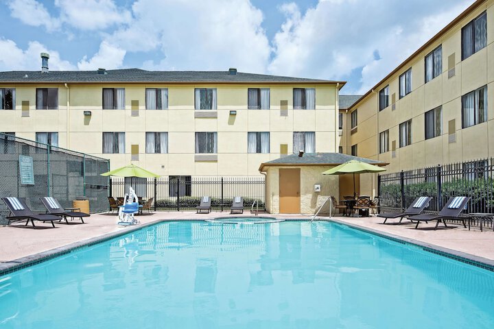 Pool 6 of 49