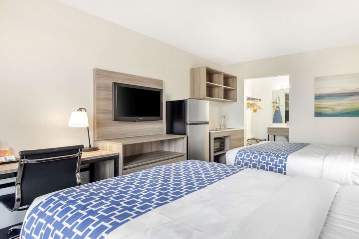 Room 12 of 29