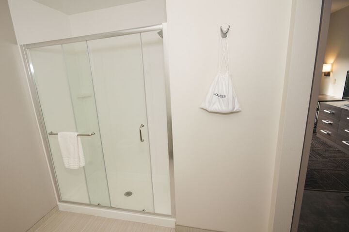 Room 20 of 76