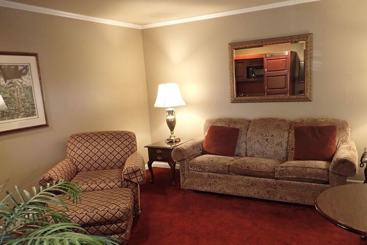 Room 21 of 36