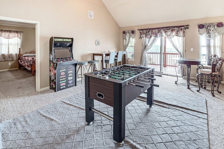 Waterfront Lake Eufaula Home: Multi-level Balcony