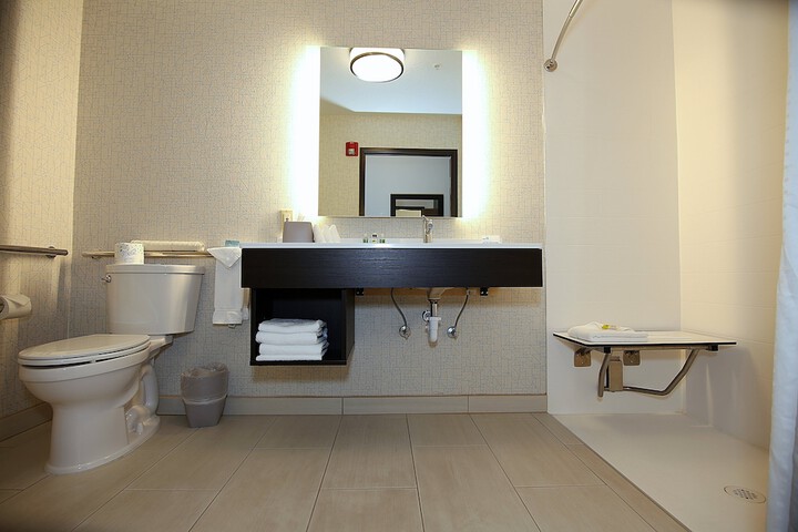 Holiday Inn Express & Suites Ashland by IHG