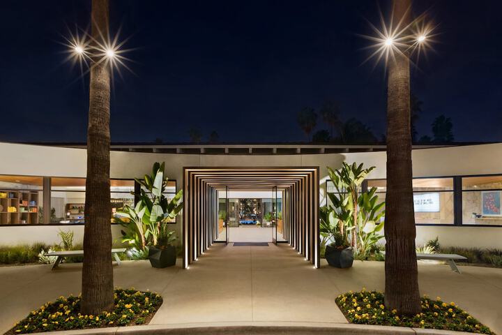 Hotel 2 of 88