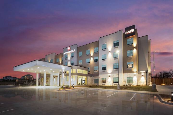 Hotel 2 of 42