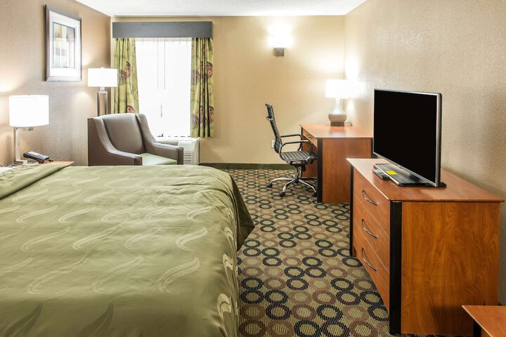 Room 18 of 30