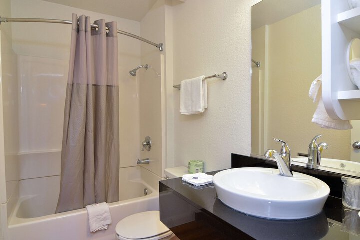 Room 14 of 26