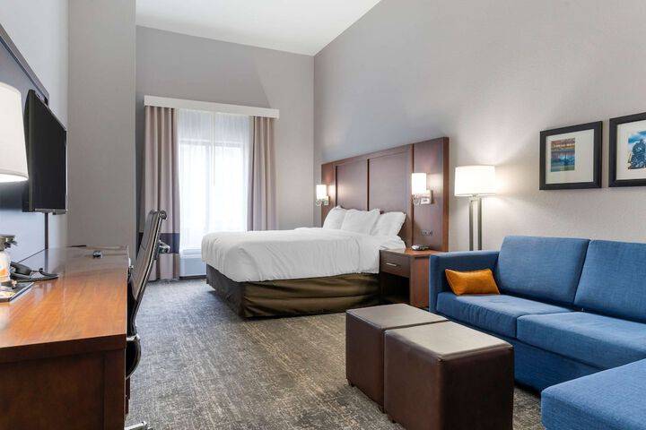 Room 12 of 38