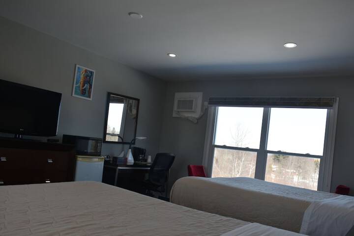 Room 73 of 141