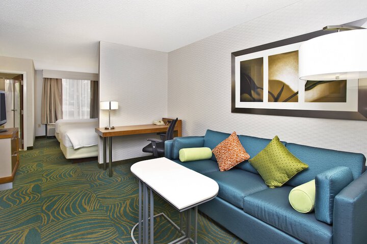 Room 11 of 33