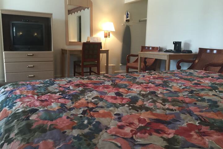 Room 14 of 20