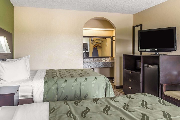 Room 20 of 46