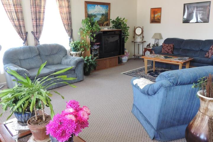 Hunters Lodge Motel