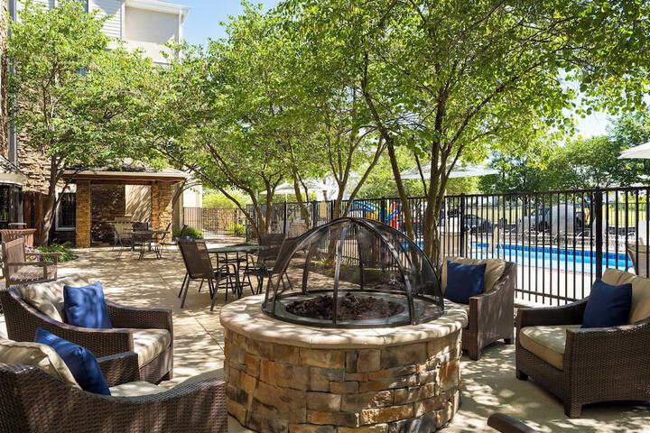 Staybridge Suites Indianapolis-Airport by IHG
