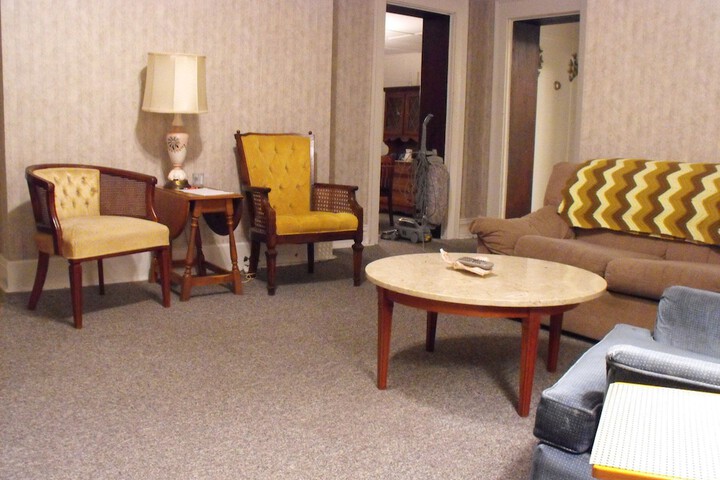 Empire House Hotel