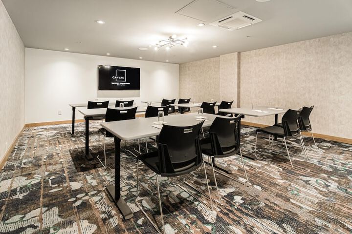 Canvas Moncton Tapestry Collection by Hilton