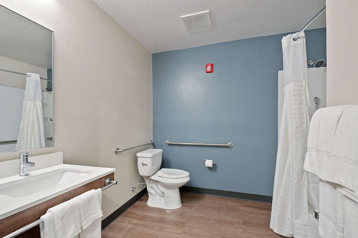 Room 52 of 57