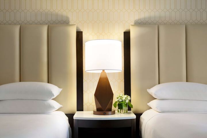 Room 30 of 61