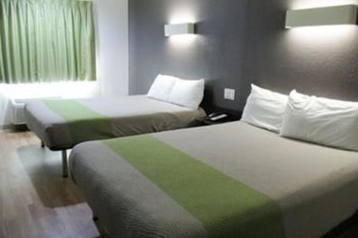 Budget Inn & Suites Commerce