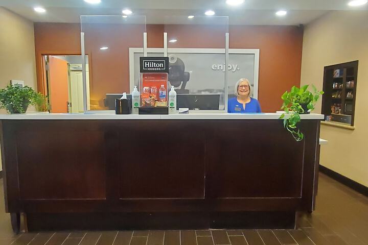 Hampton Inn & Suites Jamestown ND