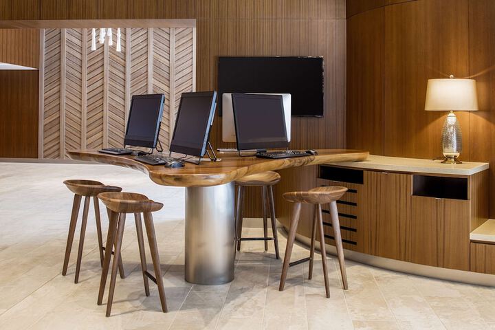 Business Center 98 of 98