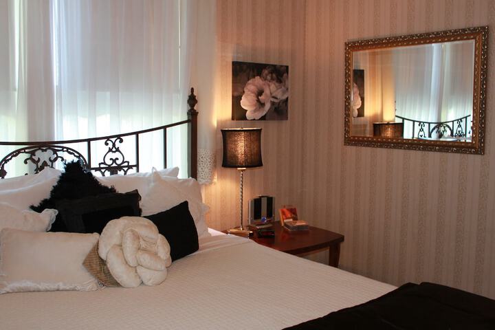 Room 16 of 35