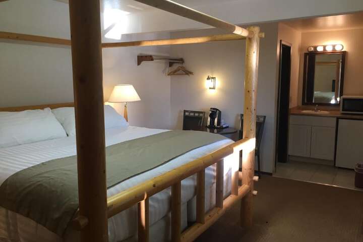 Gateway Inn