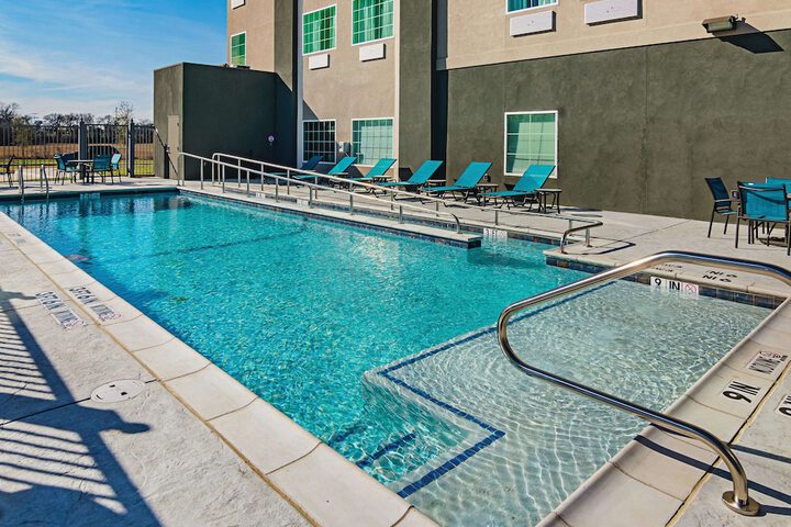 La Quinta Inn & Suites by Wyndham Dallas - Wylie