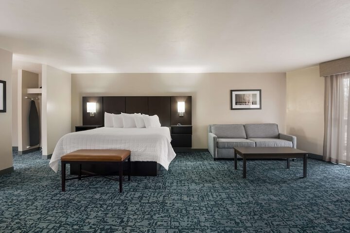 Room 42 of 55