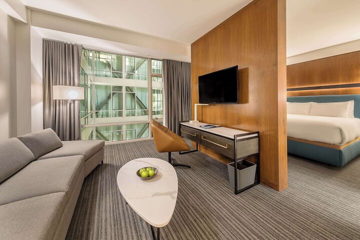 Room 43 of 82