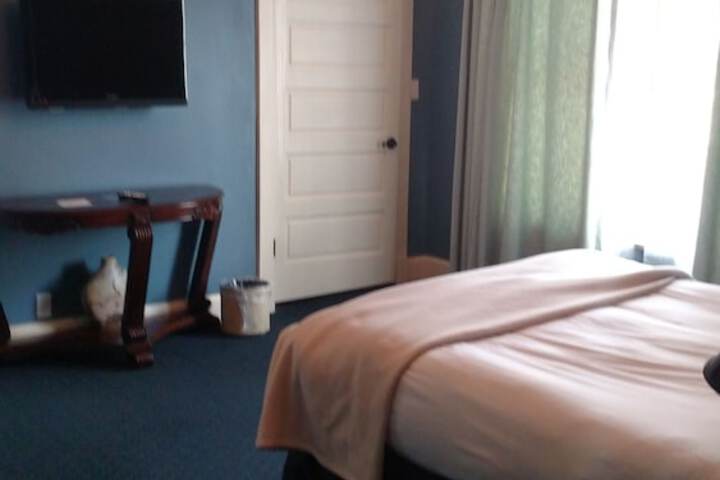 Room 19 of 44