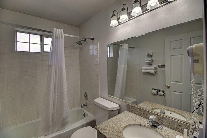 Room 16 of 29