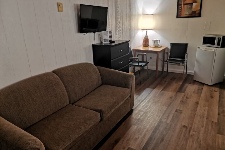 Cedars Motel