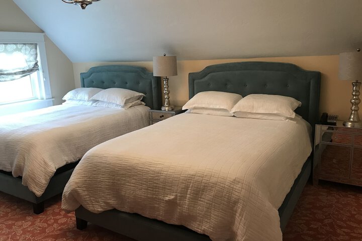 Room 10 of 17