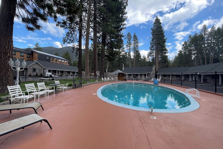 Pool 11 of 71