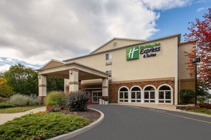 Hotel 4 of 64