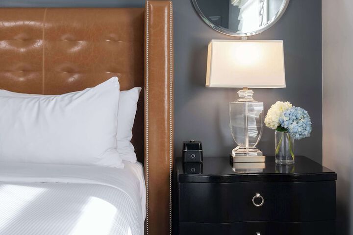 The Campbell House Lexington Curio Collection by Hilton