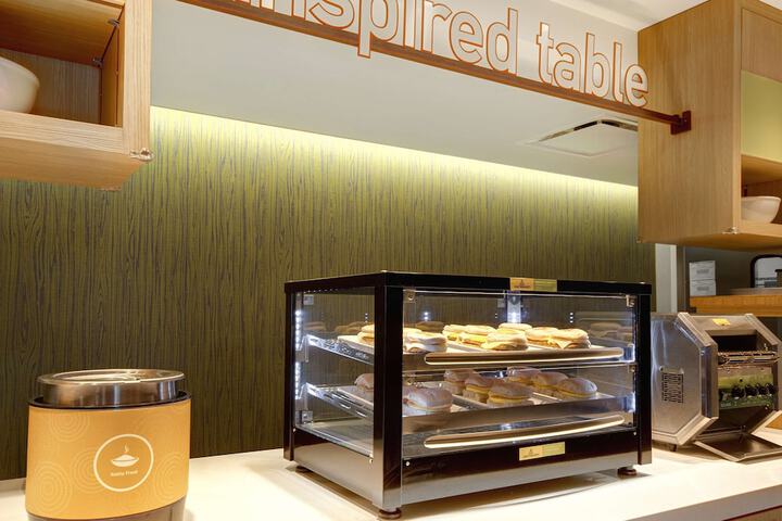 Breakfast/Coffee Service 46 of 52