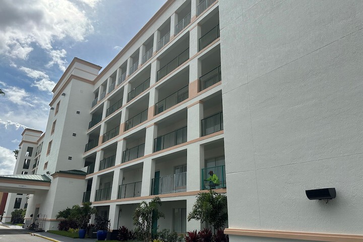 Hotel 2 of 69