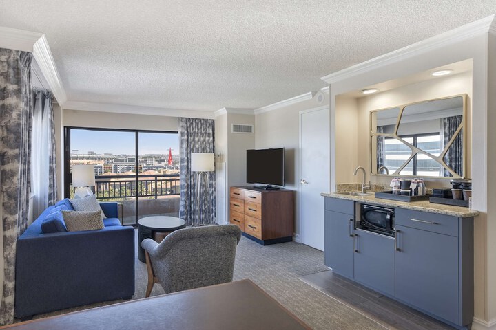 Embassy Suites by Hilton Anaheim Orange