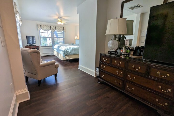 Room 164 of 191