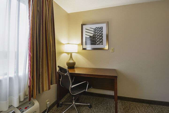 Room 21 of 68