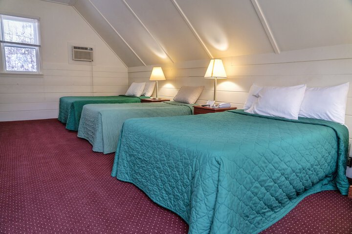 Room 10 of 19